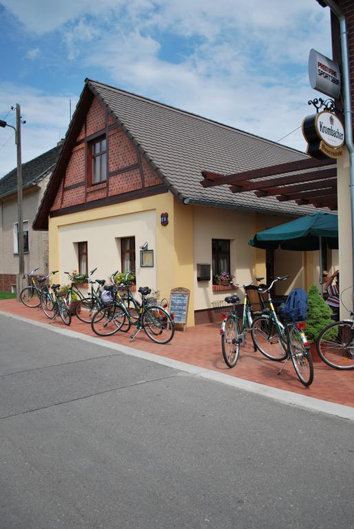 Hotel Gasthof Zum Slawen Vetschau Zewnętrze zdjęcie